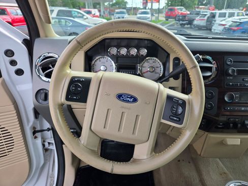 Used 2008 Ford F350 Lariat AWD/4WD image 6