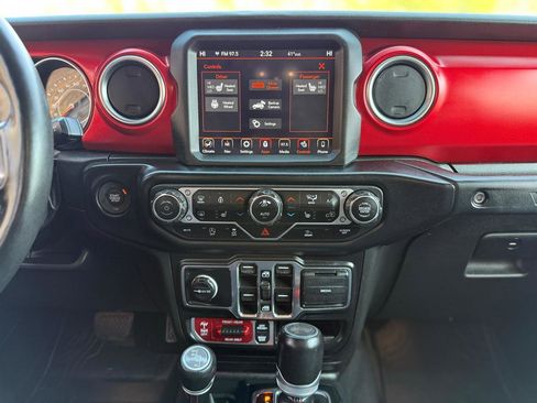 Used 2023 Jeep Wrangler Unlimited Rubicon w/ LED Lighting Group image 25