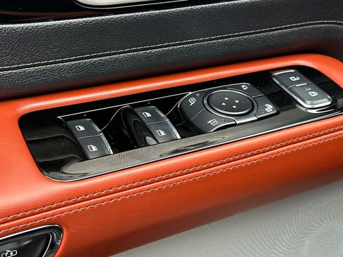 Used 2025 Lincoln Aviator Reserve w/ Luxury Package AWD/4WD image 13