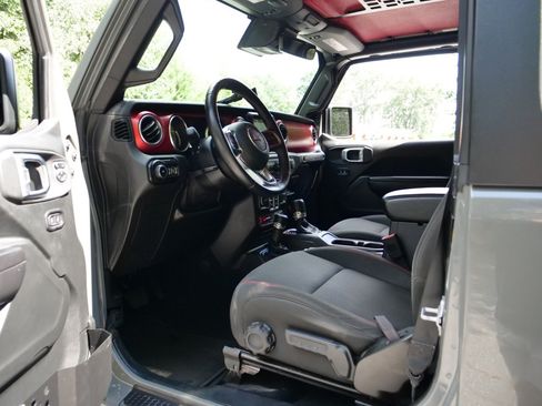 Used 2019 Jeep Wrangler Rubicon AWD/4WD image 28