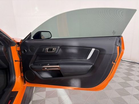 Certified 2020 Ford Mustang Shelby GT500 w/ Technology Package image 26