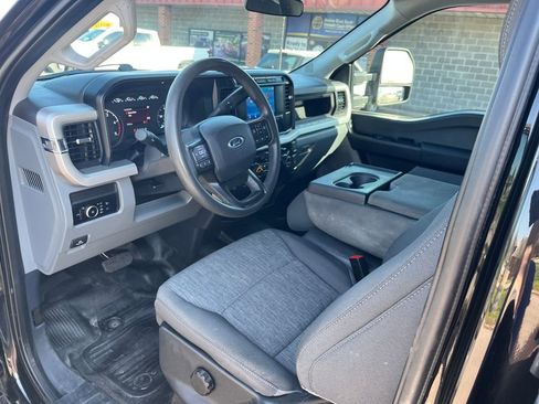 Used 2023 Ford F350 XL w/ 360-Degree Camera Package image 24