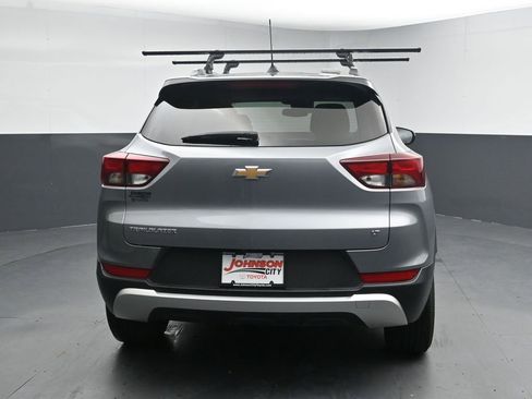 Used 2023 Chevrolet TrailBlazer LT w/ Convenience Package FWD image 8