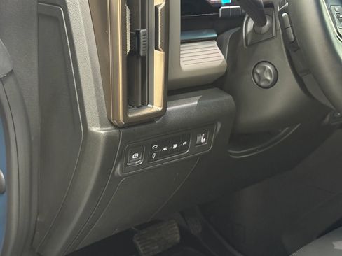 Used 2024 GMC Hummer EV 3X w/ Omega Edition image 29