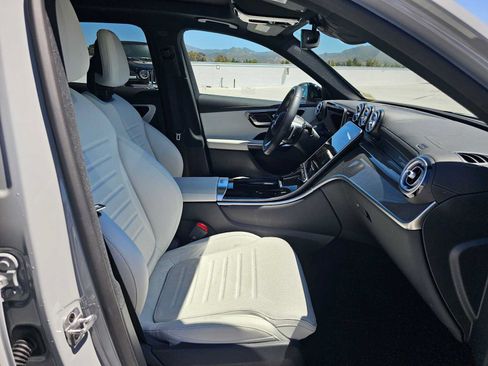 Used 2026 Mercedes-Benz GLC 300 4MATIC image 10