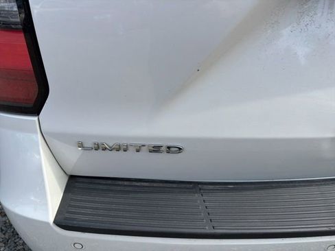 Used 2018 Ford Expedition Max Limited w/ Equipment Group 302A image 7