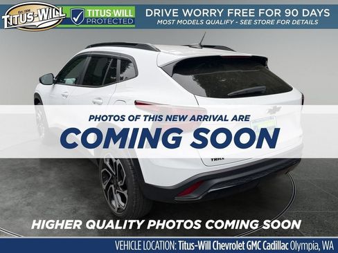 Used 2024 Chevrolet Trax RS FWD image 3
