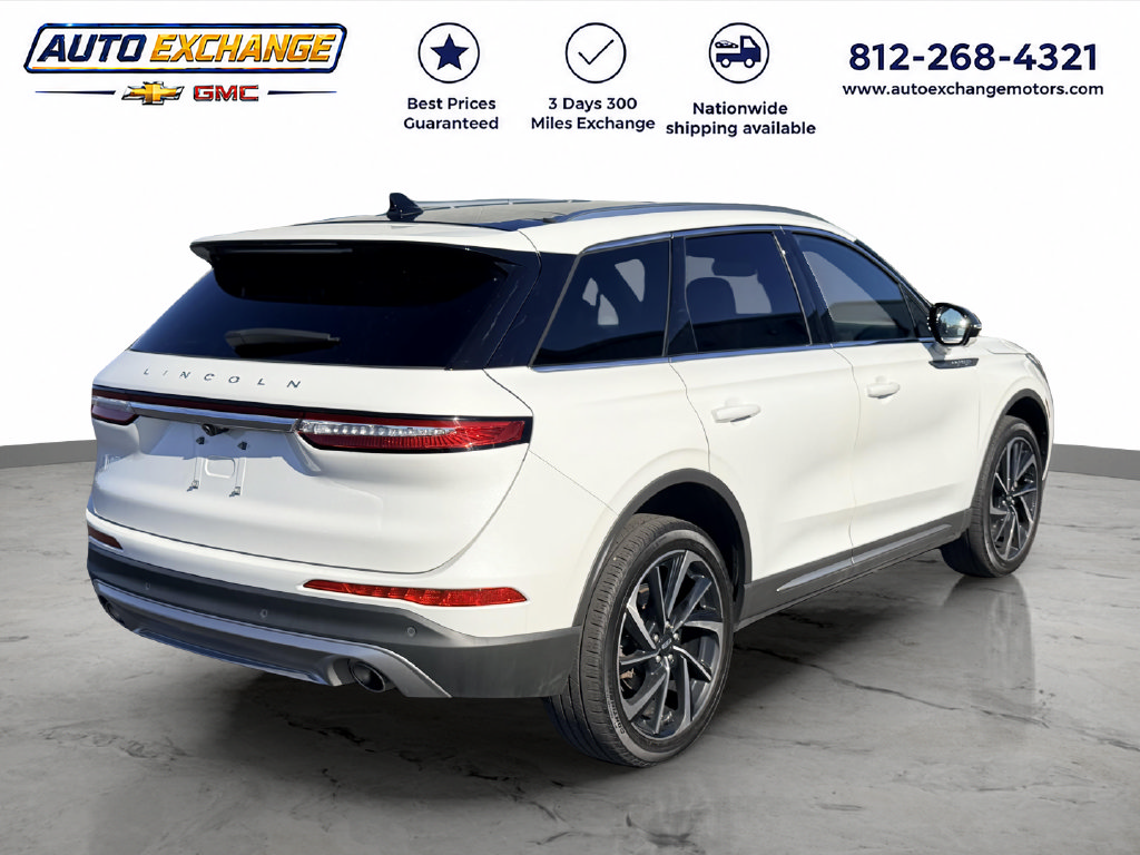 Used 2023 Lincoln Corsair Reserve w/ Equipment Group 201A AWD/4WD image 3