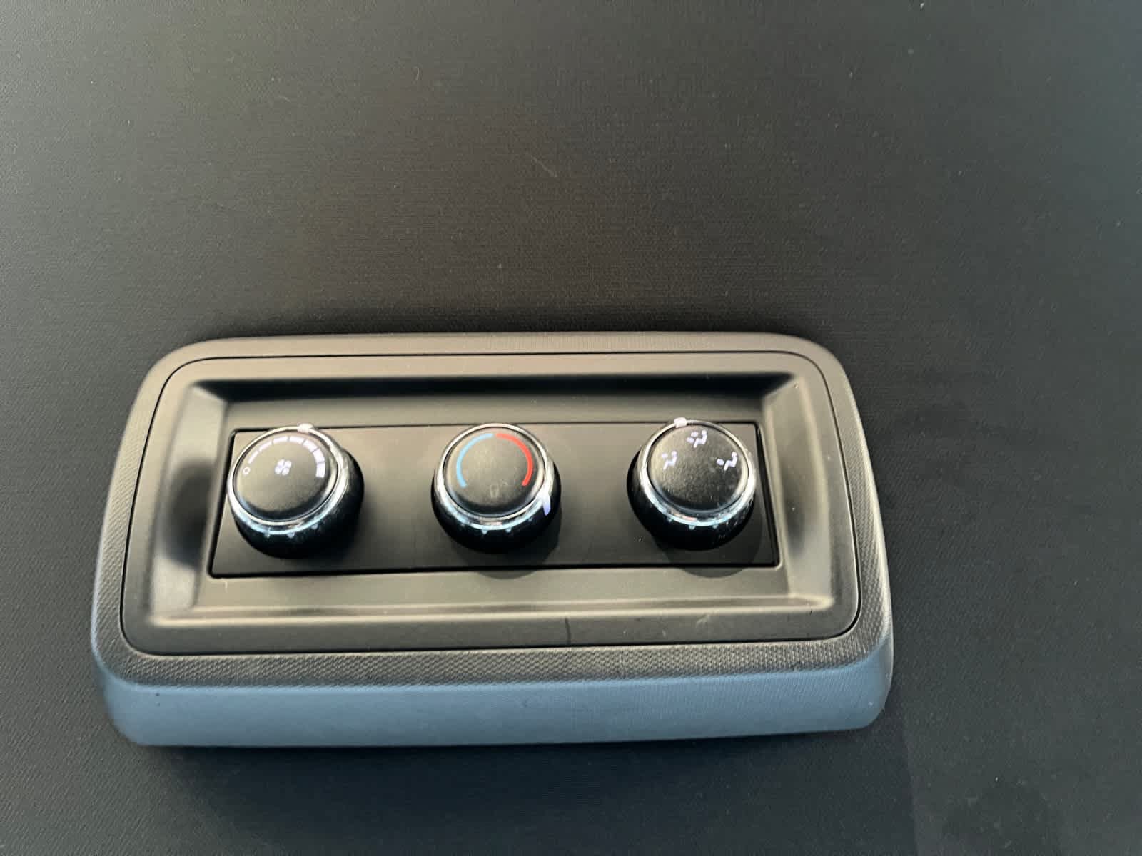 Used 2019 Dodge Grand Caravan SXT FWD image 36