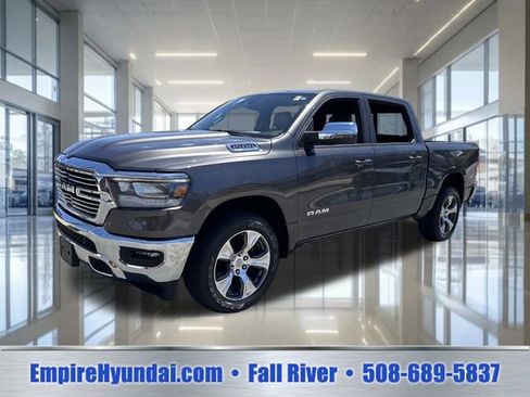 Used 2023 RAM 1500 Laramie AWD/4WD image 1