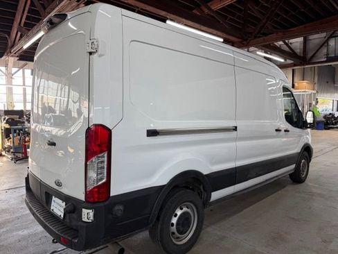 Used 2020 Ford Transit 250 Medium Roof w/ Load Area Protection Package RWD image 4