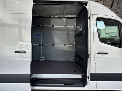 New 2025 Mercedes-Benz Sprinter 3500 image 15