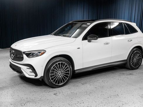 New 2025 Mercedes-Benz GLC 350e 4MATIC image 1
