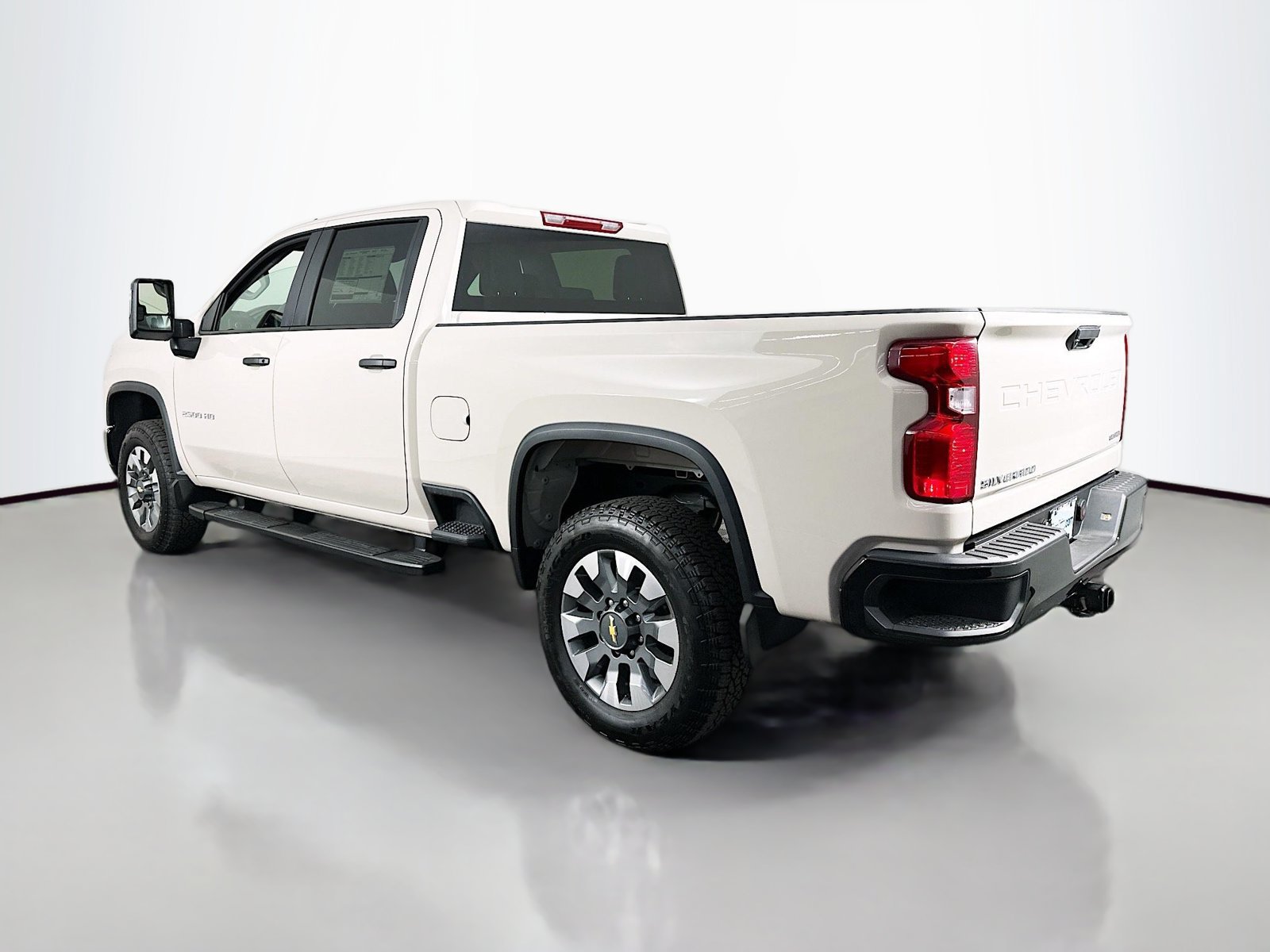 New 2026 Chevrolet Silverado 2500 Custom w/ Z71 Off-Road Package AWD/4WD image 5