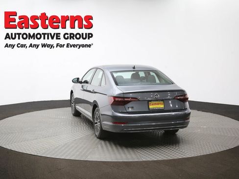 Used 2021 Volkswagen Jetta SE w/ SE Cold Weather Package image 65