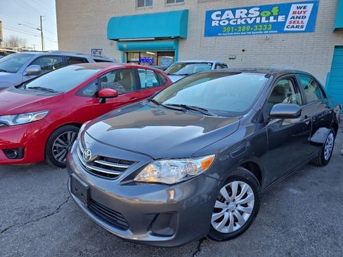 Used 2013 Toyota Corolla LE image 3