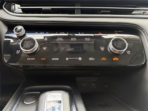 Used 2023 INFINITI QX60 Sensory w/ Cargo Package AWD/4WD image 8