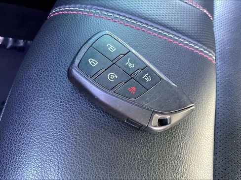 Used 2024 Chevrolet Suburban RST w/ Luxury Package image 31