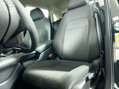 Certified 2023 Honda HR-V LX image 18