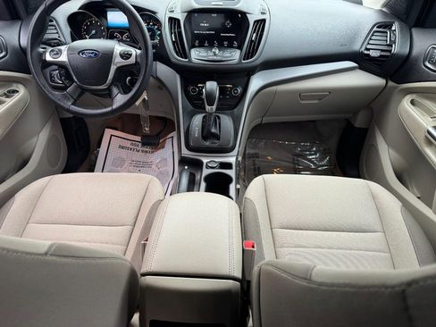 Used 2016 Ford Escape SE w/ Equipment Group 201A image 14