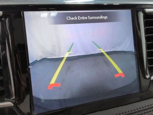 Certified 2020 Chrysler Pacifica Limited image 32