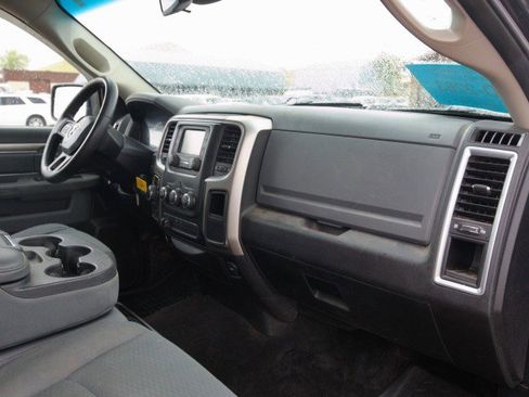 Used 2014 RAM 1500 Classic SLT AWD/4WD image 31