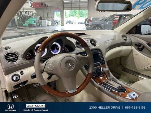 Used 2009 Mercedes-Benz SL 550 image 15
