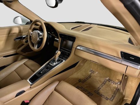 Used 2012 Porsche 911 Carrera RWD image 27