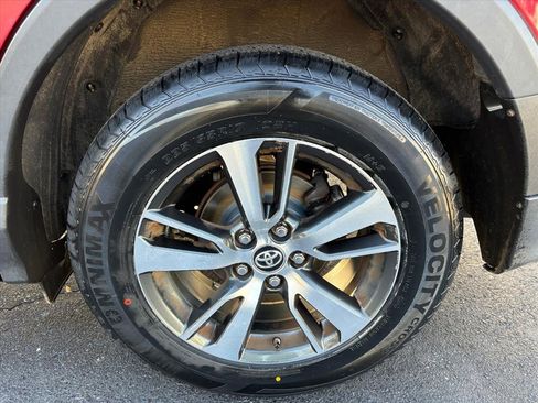 Used 2017 Toyota RAV4 XLE image 26