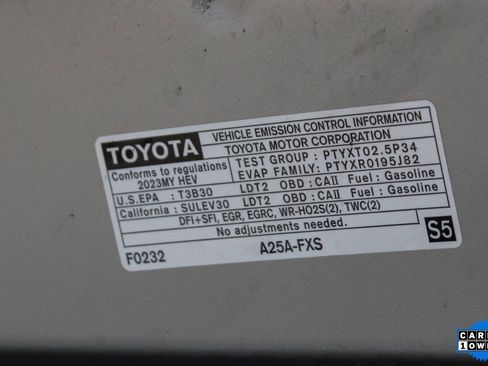 Used 2023 Toyota Sienna XLE image 41