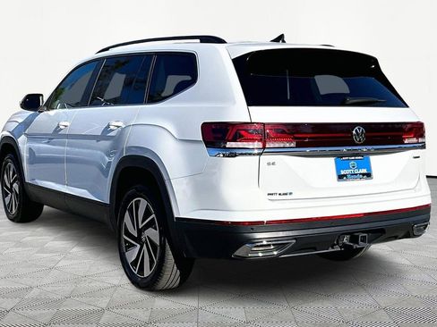 Used 2024 Volkswagen Atlas SE image 4