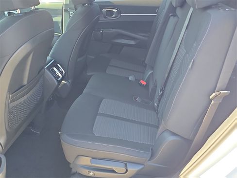 New 2026 Kia Sorento LX image 18