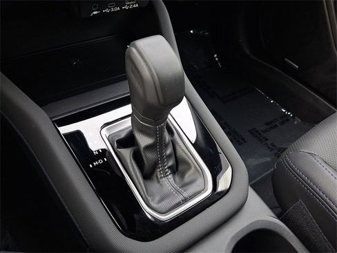 Used 2025 Subaru Forester Limited image 16