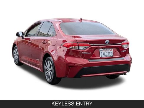 Used 2022 Toyota Corolla LE w/ Premium Interior Package FWD image 7