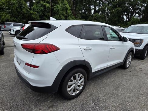 Used 2019 Hyundai Tucson SE FWD image 2