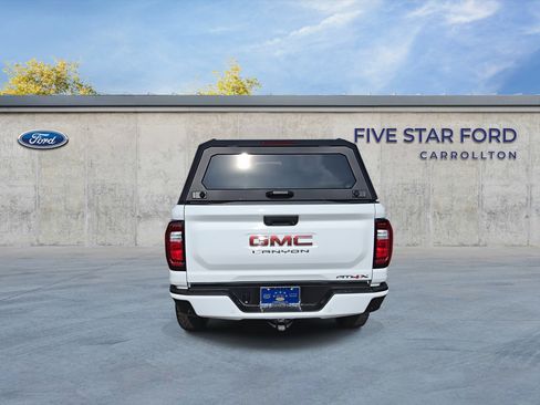 Used 2024 GMC Canyon AT4X image 8