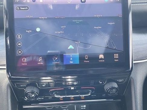 Used 2021 Jeep Grand Cherokee L Limited image 8