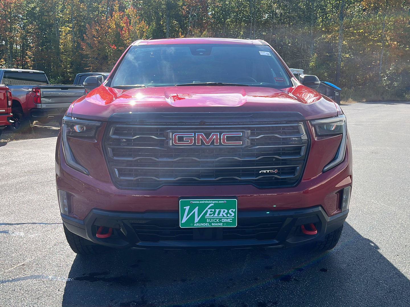 Used 2025 GMC Acadia AT4 AWD/4WD image 8