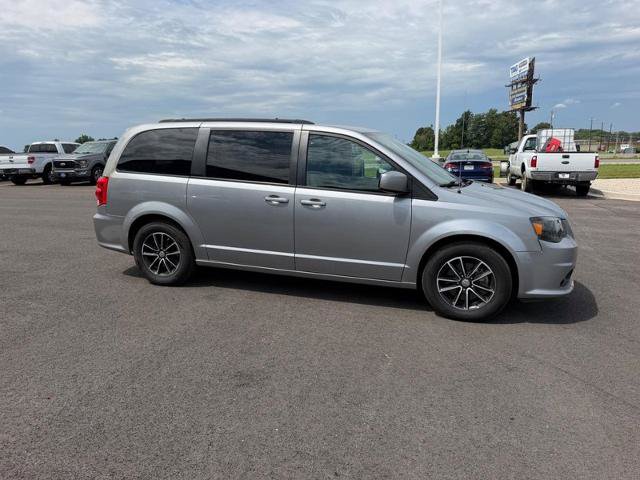 Used 2019 Dodge Grand Caravan GT FWD image 4