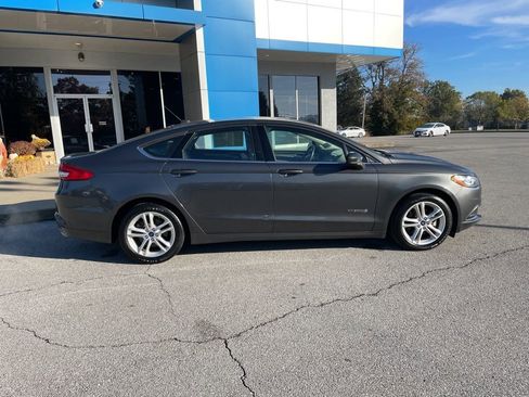 Used 2018 Ford Fusion S image 49