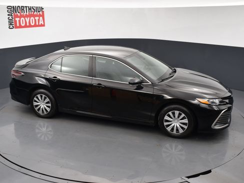 Used 2023 Toyota Camry LE w/ Cold Weather Package FWD image 22