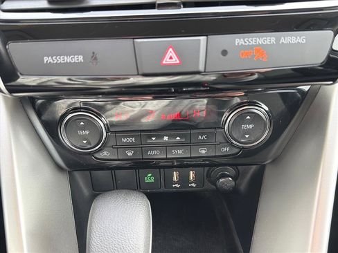 Used 2025 Mitsubishi Eclipse Cross SE image 18