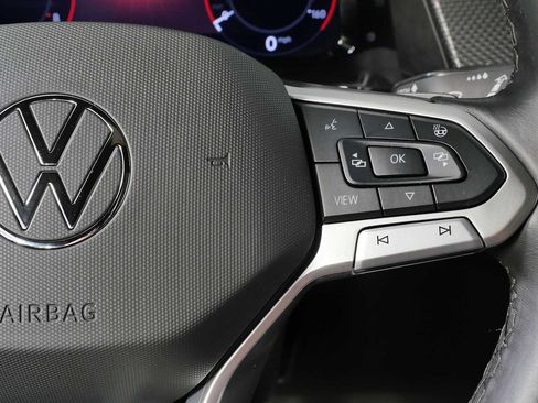 Certified 2024 Volkswagen Atlas Cross Sport SEL R-Line AWD/4WD image 15