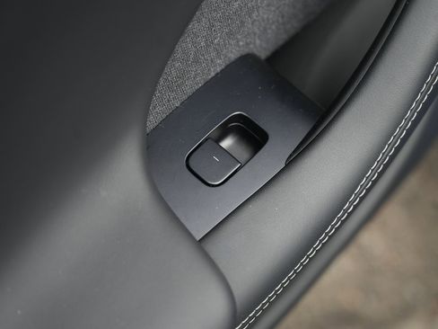 Used 2021 Tesla Model S Long Range image 31