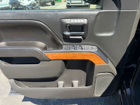 Used 2017 Chevrolet Silverado 1500 High Country RWD image 21