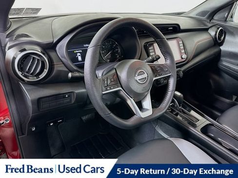 Used 2024 Nissan Kicks SR w/ SR Premium Package FWD image 13