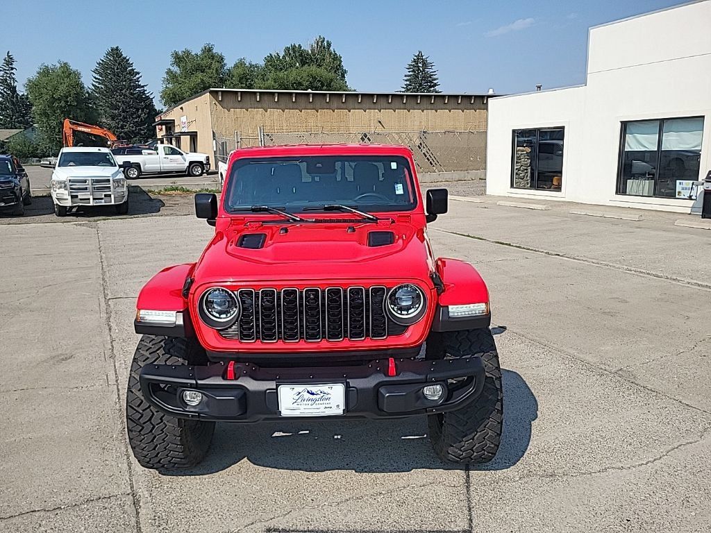 Used 2024 Jeep Gladiator Rubicon AWD/4WD image 3