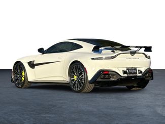 Used 2022 Aston Martin V8 Vantage Coupe video 2