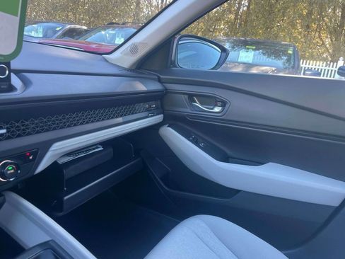Certified 2024 Honda Accord EX image 34