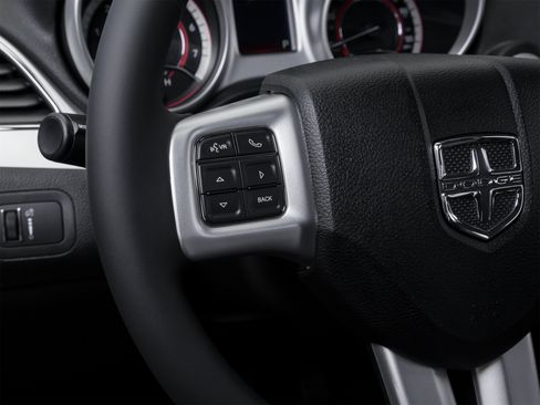 Used 2018 Dodge Journey SE w/ Popular Equipment Group FWD image 46